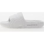 Pánske Plážové šľapky adidas Originals bielej farby v zľave na leto 