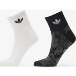 Pánske Členkové ponožky adidas Originals bielej farby s maskáčovým vzorom v zľave 