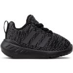 Chlapčenská Bežecká obuv adidas Swift Run čiernej farby vo veľkosti 20 Zľava 