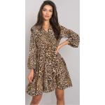 Dámske Mini šaty FashionHunters hnedej farby s leopardím vzorom z polyesteru Onesize s motívom: Leopard v zľave 