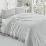 Prehozy na posteľ bielej farby s jednofarebným vzorom z bavlny 240x220 