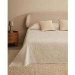 Prehozy na posteľ Kave Home bielej farby s jednofarebným vzorom z bavlny 240x260 