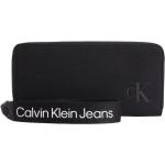 Dámske Designer Luxusné peňaženky Calvin Klein Jeans čiernej farby zo syntetiky v zľave 