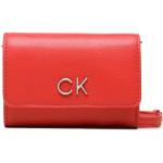 Dámske Designer Crossbody kabelky Calvin Klein červenej farby z koženky v zľave 