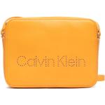 Dámske Designer Crossbody kabelky Calvin Klein oranžovej farby z koženky v zľave 