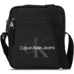 Pánske Designer Tašky cez rameno Calvin Klein čiernej farby z polyesteru na zips 