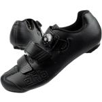 Cyklistická obuv čiernej farby z polyuretánu vo veľkosti 48 zapínanie na súchý zips vegánska 