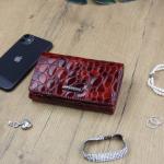 Dámske Kožené peňaženky gregorio červenej farby s hadím vzorom 