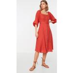 Dámske Denné šaty Trendyol tmavo červenej farby z bavlny vo veľkosti M s trojštvrťovými rukávmi na gombíky v zľave 