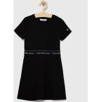 Dievčenské šaty Calvin Klein Jeans čiernej farby z viskózy v zľave 