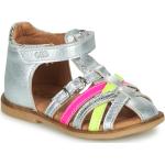 Detské Kožené sandále GBB striebornej farby vo veľkosti 27 metalické na leto 