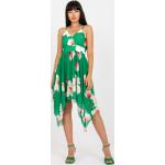 Dámske Letné šaty FashionHunters zelenej farby s kvetinovým vzorom z viskózy Onesize v zľave 