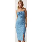 Dámske Letné šaty nebesky modrej farby s kvetinovým vzorom z polyesteru vo veľkosti S s dĺžkou: Pod kolená v zľave 
