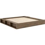 Dvojlôžkové postele karup hnedej farby v minimalistickom štýle z dreva 
