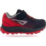 Chlapčenské Trailové tenisky Karrimor Running červenej farby vo veľkosti 29 šnurovacie v zľave 
