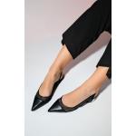 Dámske Kožené sandále čiernej farby v elegantnom štýle so špicatou špičkou vo veľkosti 37 v zľave na leto 