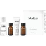 Očné séra Medik8 objem 30 ml na hydratáciu v darčekovom balení s prísadou vitamín A 