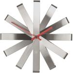 Nástenné hodiny Umbra oceľovo šedej farby z nehrdzavejúcej ocele v zľave 
