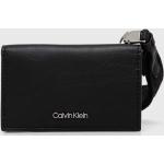 Dámske Designer Malé peňaženky Calvin Klein čiernej farby z polyuretánu Vegan v zľave udržateľná móda 