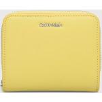 Dámske Designer Malé peňaženky Calvin Klein žltej farby z polyuretánu Vegan 