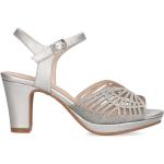 Dámske Sandále prestigio striebornej farby vo veľkosti 41 metalické v zľave na leto 