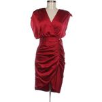 Dámske Šaty Guess Marciano červenej farby v zľave 