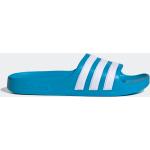 Detské Žabky adidas Adilette nebesky modrej farby v športovom štýle vo veľkosti 33 v zľave na leto 