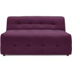 Obývačka fialovej farby v modernom štýle 