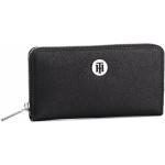 Dámske Luxusné peňaženky Tommy Hilfiger čiernej farby z polyuretánu na zips 