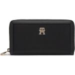 Dámske Luxusné peňaženky Tommy Hilfiger čiernej farby z koženky na zips 