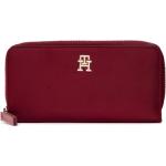 Dámske Luxusné peňaženky Tommy Hilfiger vínovej farby z tkaniny na zips 
