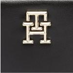 Dámske Kožené kabelky Tommy Hilfiger TH čiernej farby z koženky v zľave 