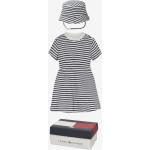 Dievčenské šaty s potlačou Tommy Hilfiger BIO bielej farby s pruhovaným vzorom do 3 mesiacov 2 ks balenie v zľave udržateľná móda 