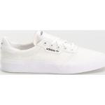 Pánska Skate obuv adidas bielej farby na šnurovanie Zľava 