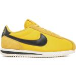 Dámske Retro tenisky Nike žltej farby v športovom štýle 