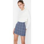 Dámske Mini sukne Trendyol indigo farby s károvaným vzorom z bavlny v zľave 