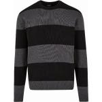 Jesenná móda Urban Classics čiernej farby v streetwear štýle s pruhovaným vzorom na zimu udržateľná móda 