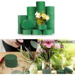 Vázy zelenej farby s kvetinovým vzorom 